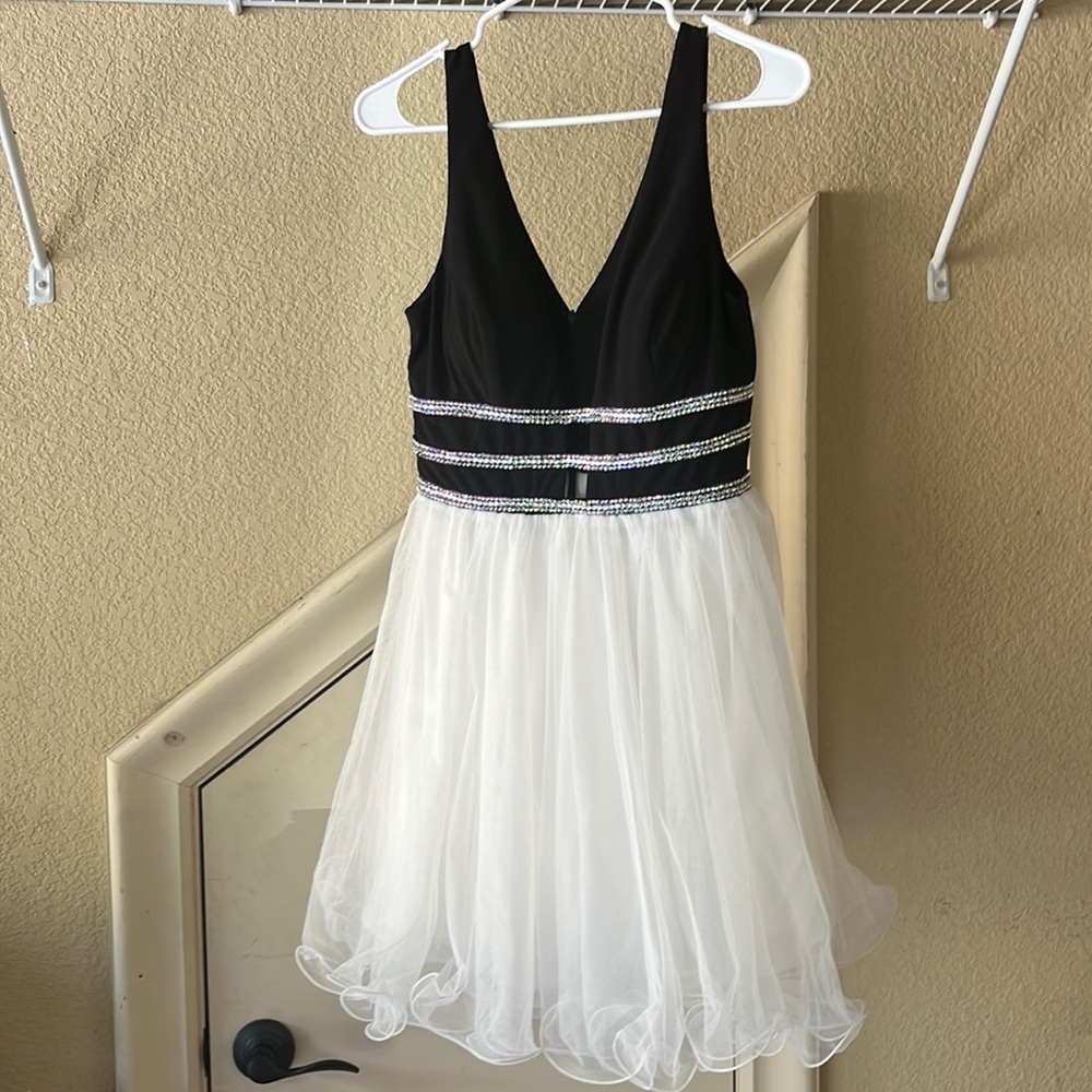 Blondie Nites by Stacy Skylar Black and White Mini Dress